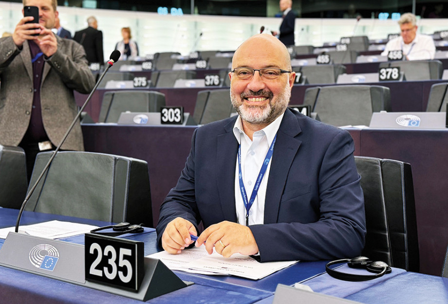 Σάκης Αρναούτογλου προς Κομισιόν- Η Κυβέρνηση βάζει λουκέτο στους κατοίκους της Υπαίθρου.