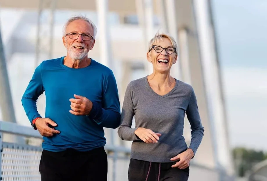 Η «μαγική» πρωτεΐνη που αναστρέφει τη γήρανση – Με μία δόση