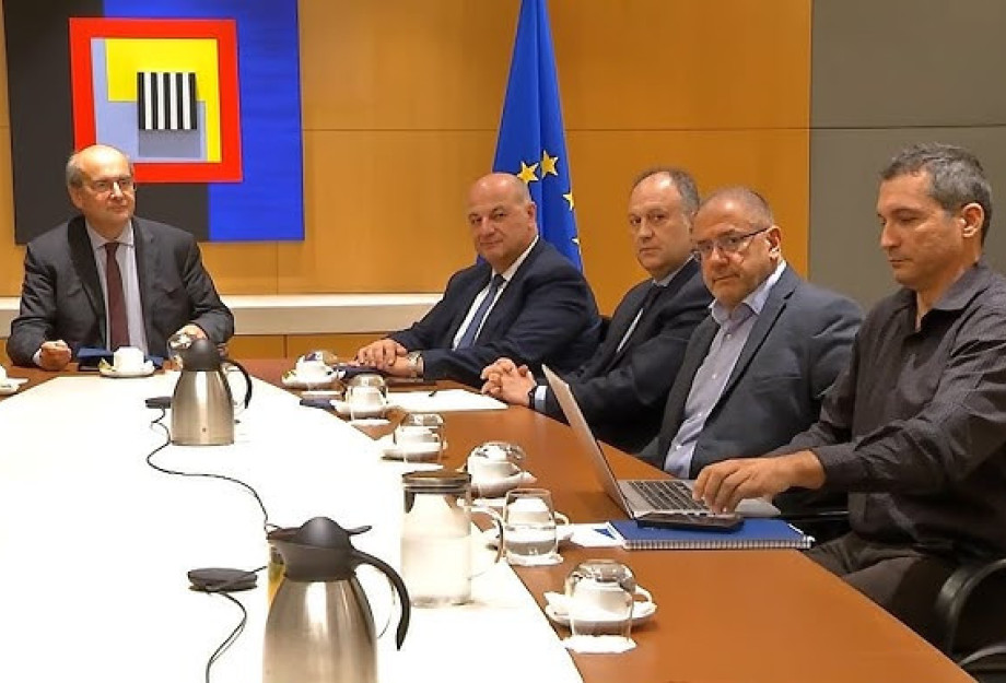 Συνάντηση Χατζηδάκη – Τσιάρα με εκπροσώπους κτηνοτρόφων Κρήτης