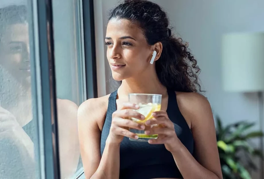 Μόνο νερό – Μπορεί η αποχή από το φαγητό να νικήσει τον καρκίνο; Ένας καθηγητής απαντά