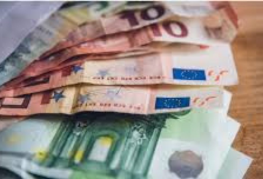 Σε ισχύ μόνιμη ενίσχυση 250 ευρώ σε περισσότερους από 1,4 εκατομμύρια συνταξιούχους