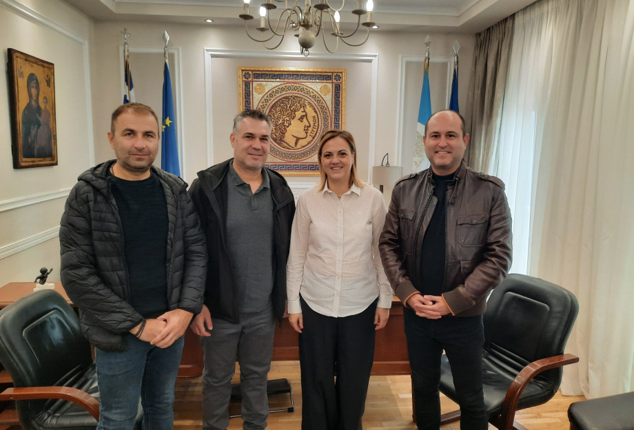 Συνάντηση της Δημάρχου Σερρών με την Ένωση Αστυνομικών Υπαλλήλων Σερρών Συνάντηση της Δημάρχου Σερρών με την Ένωση Αστυνομικών Υπαλλήλων Σερρών