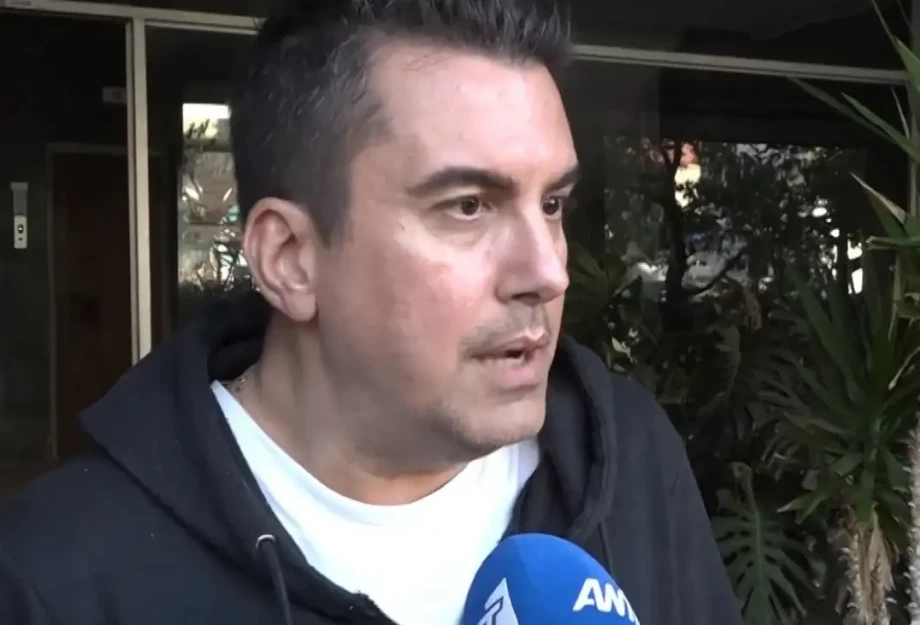 Πάνος Κατσαρίδης: "Δεν παίρνω πίσω το 'Ποια είσαι κυρά μου' για τη Δέσποινα Βανδή"