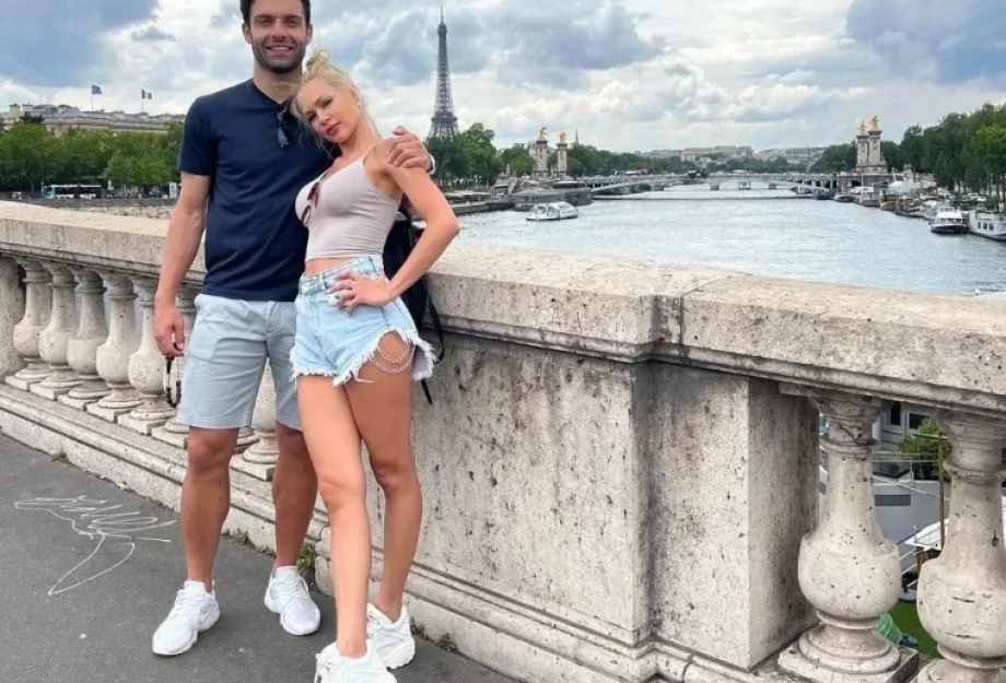 Βίκυ Κάβουρα & Γιώργος Τζαβέλλας: Αυτό είναι το διπλό όνομα που θα πάρει η κόρη τους!