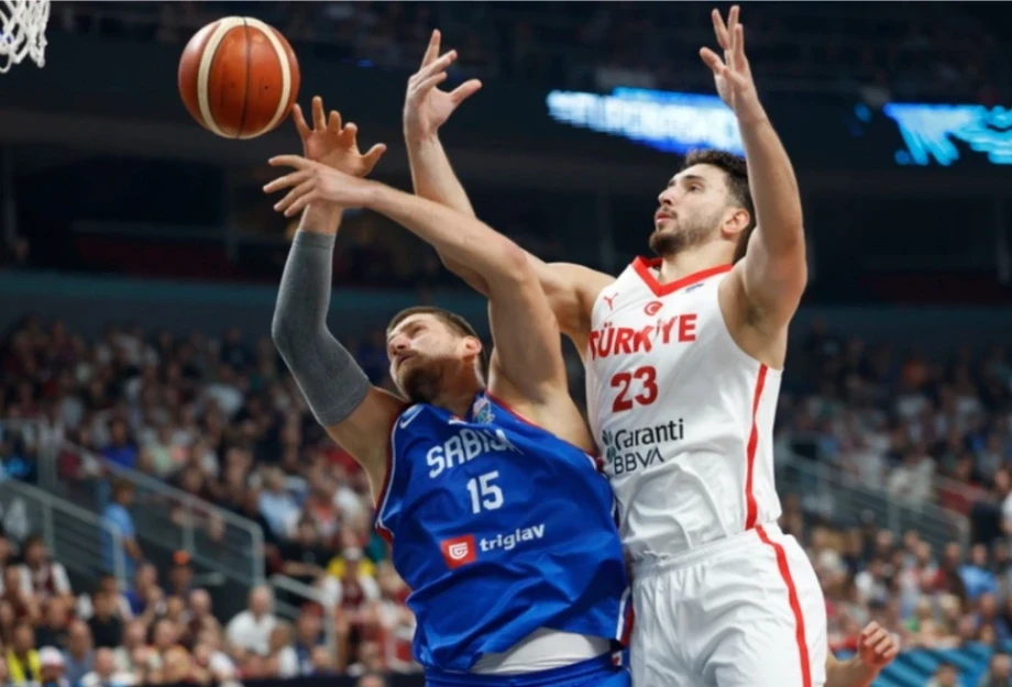 Μετά τον Αντετοκούνμπο και ο Γιόκιτς μπήκε στο στόχαστρο του Σενγκούν: «Δεν μπορείς να τον ακουμπήσεις, κερδίζει φάουλ κάθε φορά»