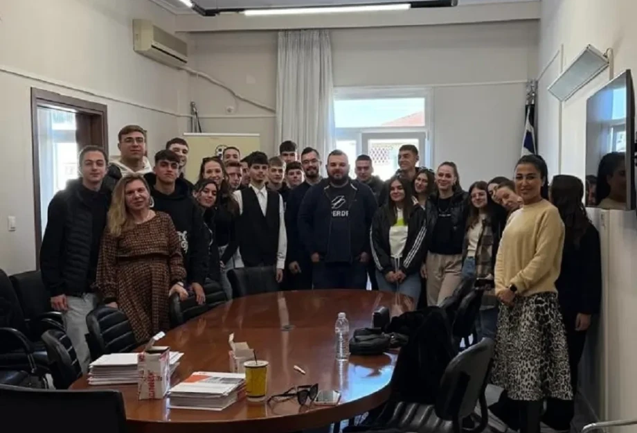 Μαθητές του 1ου ΓΕΛ Συκεών στα γραφεία του Οικονομικού Επιμελητηρίου Ελλάδος