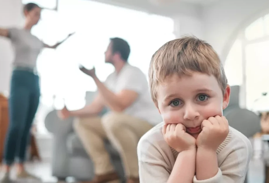 Γονείς: Φέρτε τον μικρό «αντάρτη» στα νερά σας – Μην τον αντιμετωπίζετε σαν εχθρό