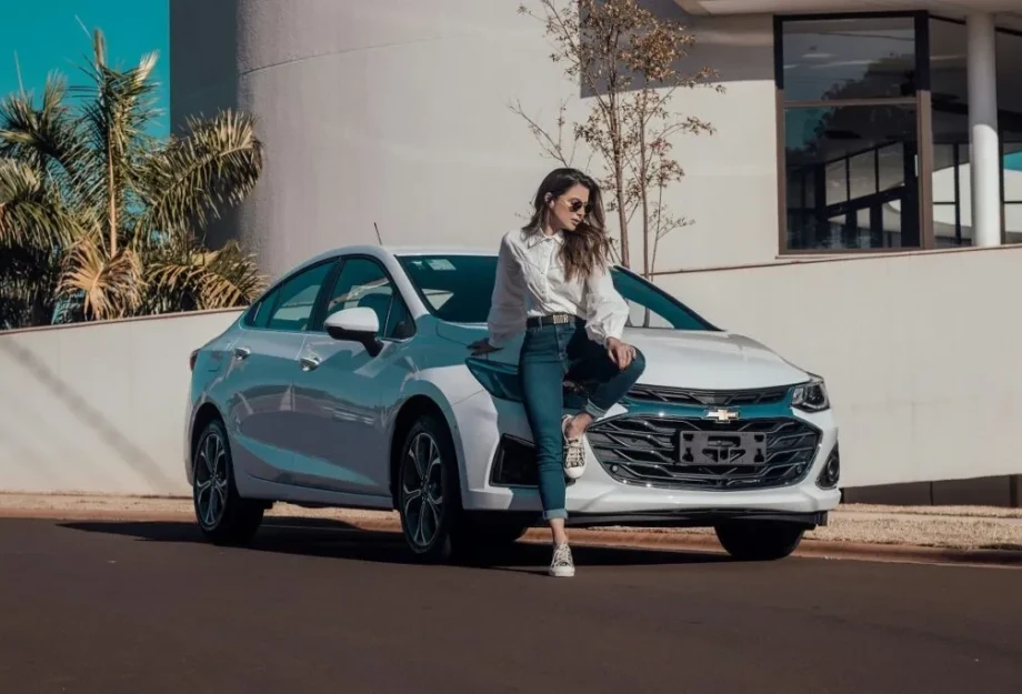 Γιατί ξοδεύουμε περισσότερα χρήματα από όσα βγάζουμε;