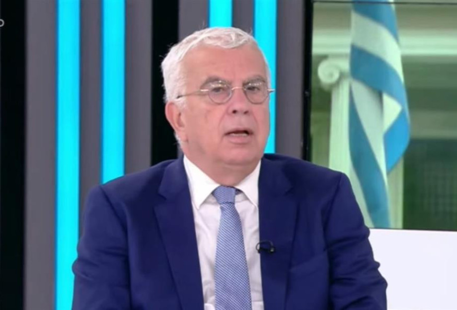 Σιμόπουλος για αγρότες: «Πρέπει να επέμβει η αστυνομία και να τελειώνει το κλείσιμο των δρόμων - Και με βία ακόμη»