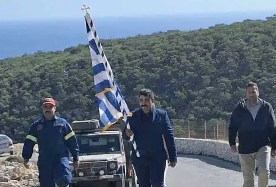 Γαύδος: Χωρίς μαθητές η παρέλαση – Κράτησαν οι κάτοικοι τη σημαία Γαύδος: Χωρίς μαθητές η παρέλαση – Κράτησαν οι κάτοικοι τη σημαία