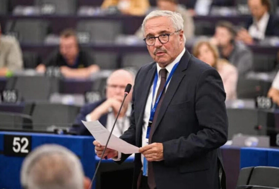 Γιάννης Μανιάτης- 2πλη κόκκινη κάρτα της Κομισιόν στην Ελλάδα για απραξία στις καταστροφές των δασών ελάτης