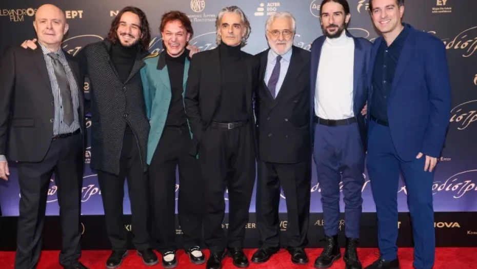 Ο Σμαραγδής απαντά πρώτη φορά στους επικριτές του για τον Καποδίστρια: «Νιώθω πόνο, είναι πόλεμος»