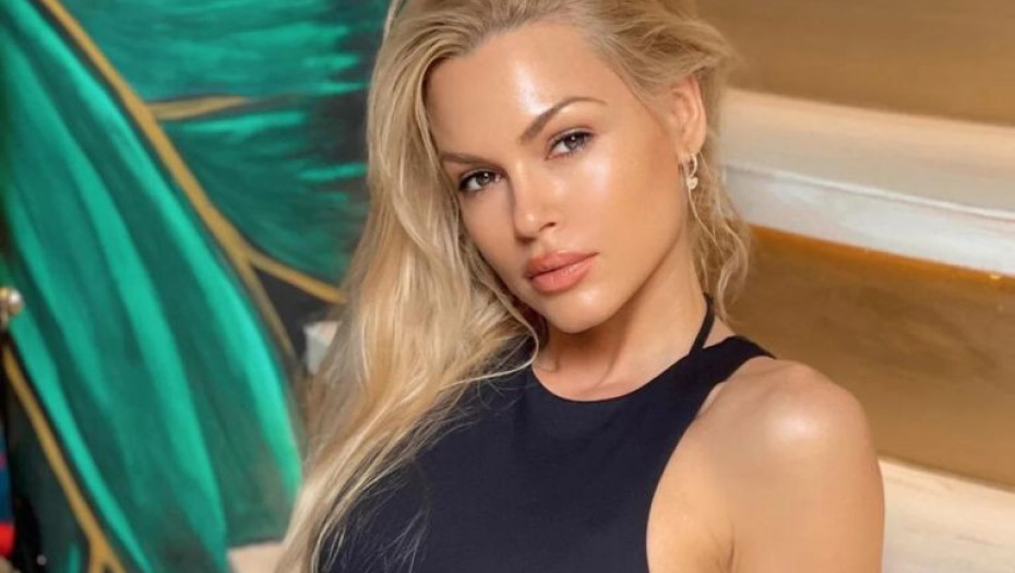 Συγκλονίζει η Βίκυ Κάβουρα: "Ήμουν έγκυος - Τελείωσα και πήγα κατευθείαν στο νοσοκομείο"