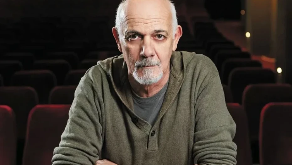 Γιώργος Κιμούλης: «Η θέση που έχω δεν με έχει βοηθήσει να γίνω εύπορος οικονομικά»