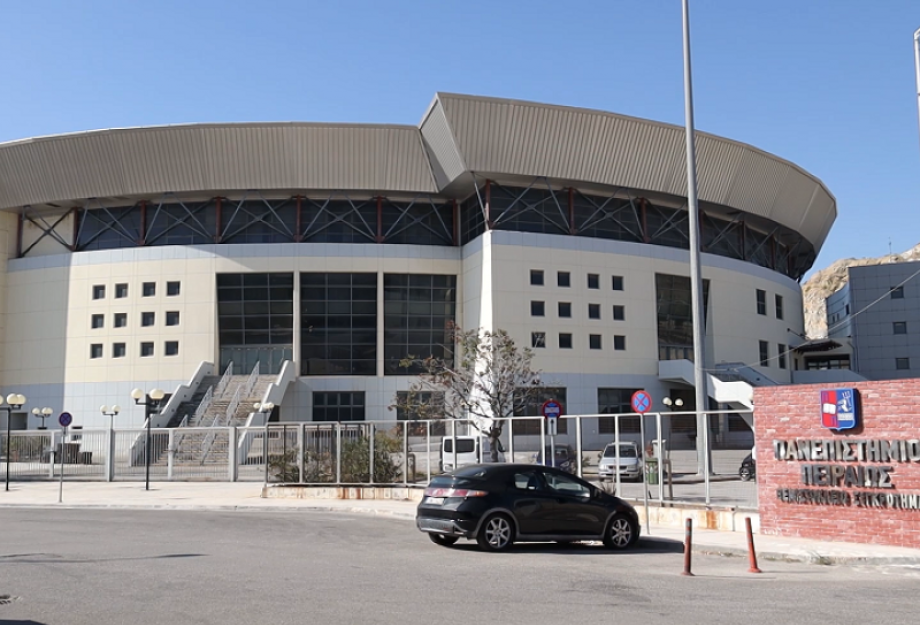 Το Πανεπιστήμιο Πειραιώς απένειμε το βραβείο «Θεμιστοκλής» στον Επίτροπο Βιώσιμων Μεταφορών και Τουρισμού Απόστολο Τζιτζικώστα