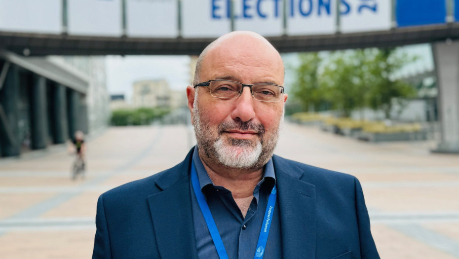 Σάκης Αρναούτογλου -Οι συνεπείς πολίτες πληρώνουν τις ρευματοκλοπές και η Κυβέρνηση σιωπά