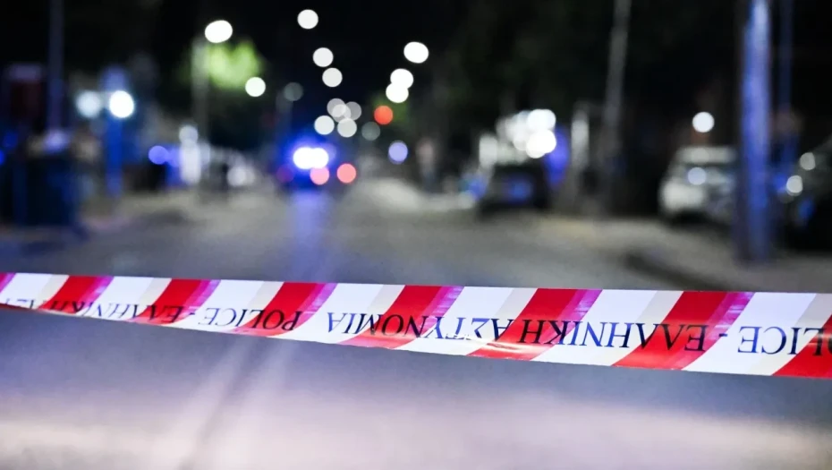 Αίγιο: Nεκρός εντοπίστηκε 58χρονος Αμερικανός – Πού προσανατολίζεται η Αστυνομία