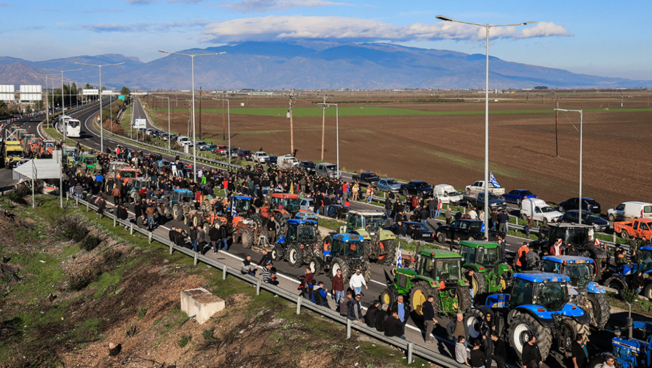 75.900 άτομα εγκατέλειψαν τον αγροτικό τομέα