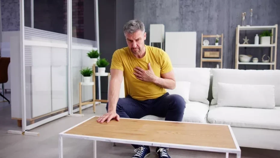 Έμφραγμα: Παράγοντες κινδύνου και συμπτώματα SOS – Ο καρδιολόγος συμβουλεύει