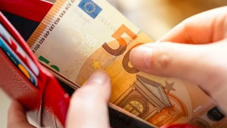 Νέα αύξηση στις αποδοχές των Δημοσίων Υπαλλήλων από τον Απρίλιο, στη βάση της αναπροσαρμογής του κατώτατου μισθού