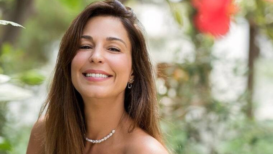 Παπουτσάκη: «Είδε τον Γιάννη Μπέζο ο γιος μου και μου λέει, “Υπάρχει στα αλήθεια; Είναι αληθινός;”»