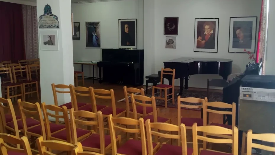 Σύλλογος Φίλων Γραμμάτων και Τεχνών Σερρών -Παρουσίαση ποιητικής συλλογής της Angela Argentino