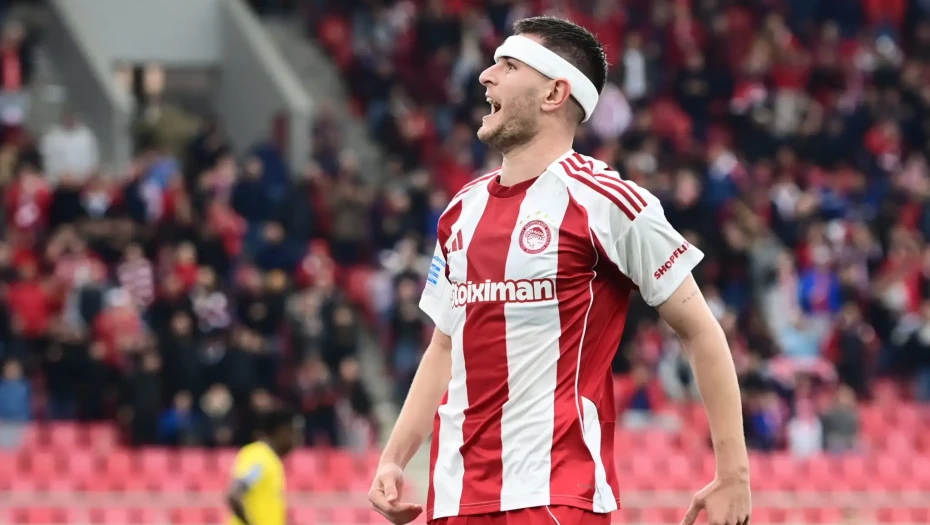 Ολυμπιακός – Παναιτωλικός 2-0: Πιρόλα και Γιαζίτσι υπέγραψαν την επιστροφή των Πειραιωτών στην κορυφή της Super League