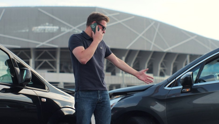 Αποστολή των πρώτων πράξεων επιβολής προστίμων και οφειλών σε ιδιοκτήτες οχημάτων που είναι ανασφάλιστα ή δεν έχουν καταβάλει τέλη κυκλοφορίας