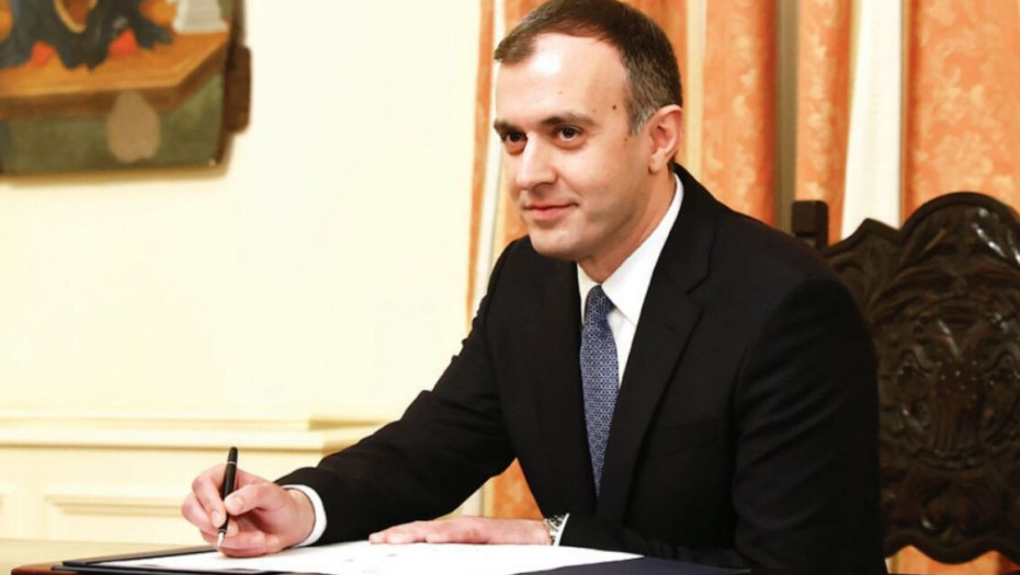 Τάσος Χατζηβασιλείου -Χτίζουμε θόλο προστασίας της Ελλάδας