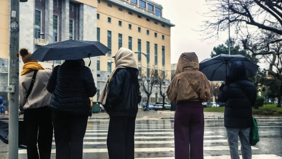 Καιρός αύριο: Βροχές, καταιγίδες και άνεμοι σε Ιόνιο και δυτικά ηπειρωτικά