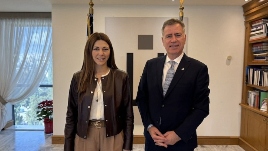 Συνάντηση εργασίας του Πρύτανη του Διεθνούς Πανεπιστημίου της Ελλάδος με την Υπουργό Παιδείας Θρησκευμάτων και Αθλητισμού