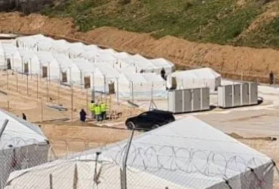 ΕΠΙΤΡΟΠΗ ΑΛΛΗΛΕΓΓΥΗΣ ΣΕΡΡΩΝ ΓΙΑ ΤΟΥΣ ΠΡΟΣΦΥΓΕΣ: Δεν μπορώ να αναπνεύσω! ΕΠΙΤΡΟΠΗ ΑΛΛΗΛΕΓΓΥΗΣ ΣΕΡΡΩΝ ΓΙΑ ΤΟΥΣ ΠΡΟΣΦΥΓΕΣ: Δεν μπορώ να αναπνεύσω!