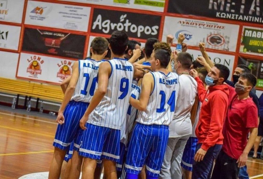 Πρεμιέρα με νίκη για το ανδρικό της ΑΕΣ Πρεμιέρα με νίκη για το ανδρικό της ΑΕΣ
