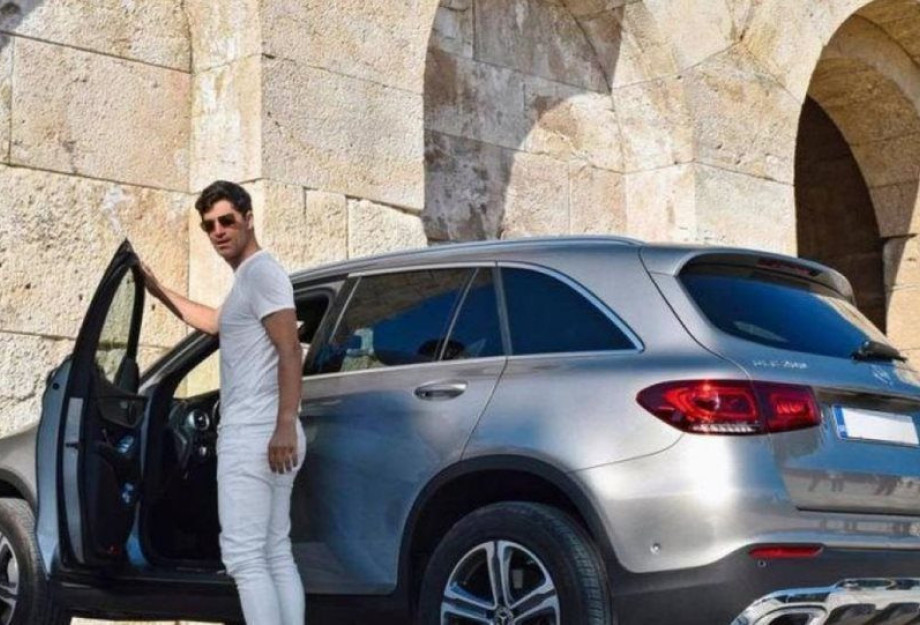 Υπουργείο Πολιτισμού: Η διαφήμιση της Mercedes με τον Ρουβά δεν είχε εξουσιοδότηση Υπουργείο Πολιτισμού: Η διαφήμιση της Mercedes με τον Ρουβά δεν είχε εξουσιοδότηση