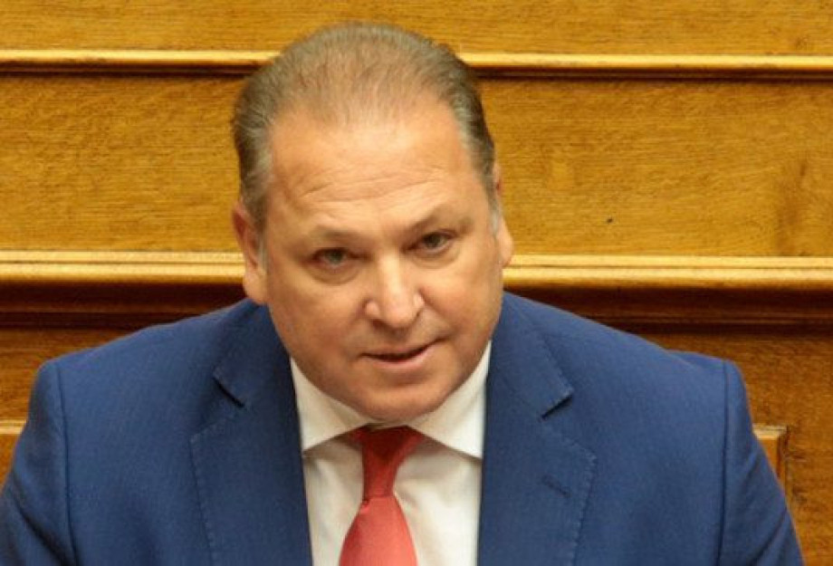 Λευτέρης Αβραμάκης: Εμφανίστηκε ο εξαφανισμένος Υπουργός Υγείας Λευτέρης Αβραμάκης: Εμφανίστηκε ο εξαφανισμένος Υπουργός Υγείας