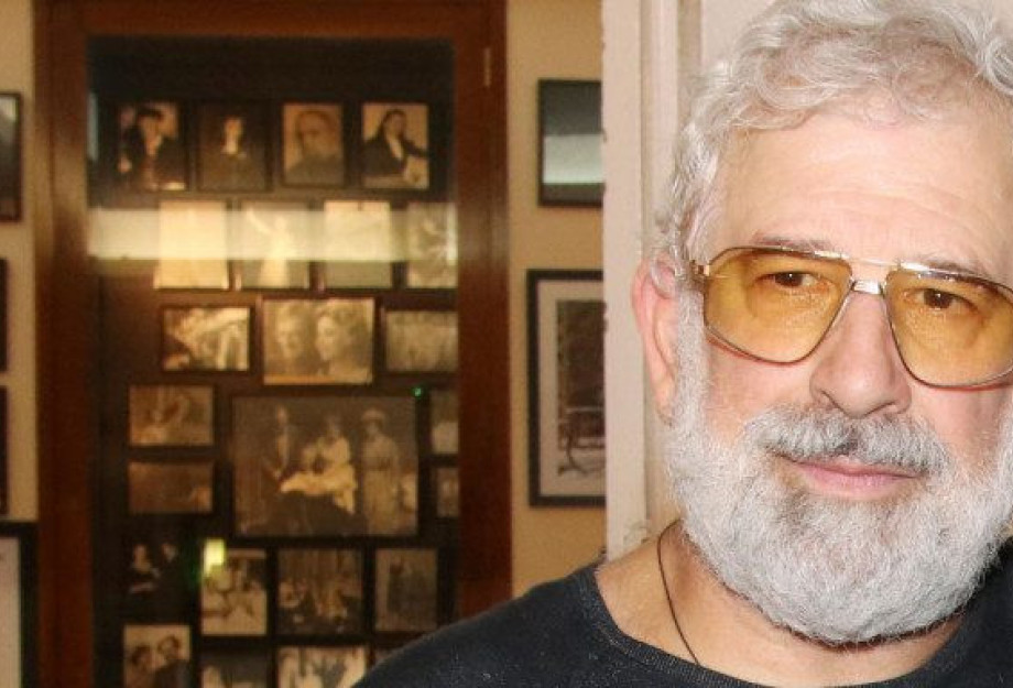 Πέτρος Φιλιππίδης: Τέλος και από το θέατρο Μουσούρη -Κόπηκε από την ΕΡΤ και από τα σποτ της Digea Πέτρος Φιλιππίδης: Τέλος και από το θέατρο Μουσούρη -Κόπηκε από την ΕΡΤ και από τα σποτ της Digea