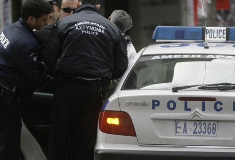 Εξαρθρώθηκε συμμορία που έκλεβε πορτοφόλια από ηλικιωμένους σε λαϊκές αγορές και νοσοκομεία Εξαρθρώθηκε συμμορία που έκλεβε πορτοφόλια από ηλικιωμένους σε λαϊκές αγορές και νοσοκομεία