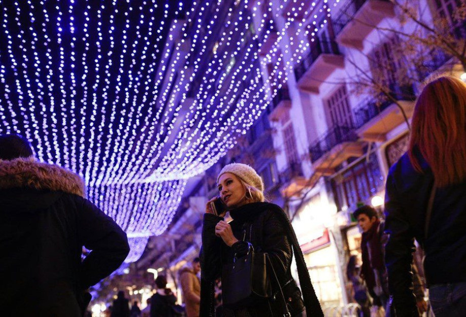 Σκέψεις να ανοίξει η εστίαση παραμονές Χριστουγέννων -Θα προηγηθούν δημοτικά και λιανεμπόριο