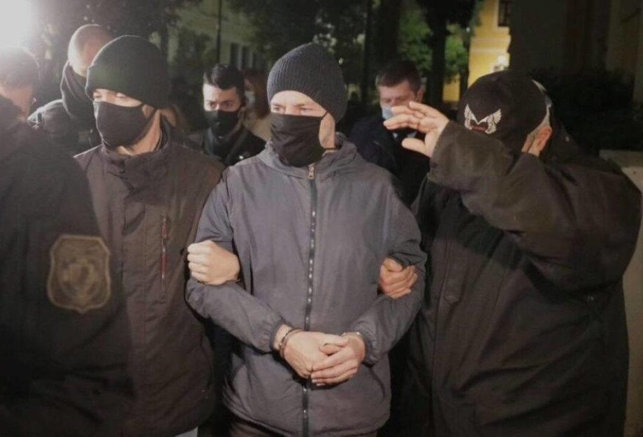 Δημήτρης Λιγνάδης: Δύσκολες ώρες στη φυλακή – Το παράπονο του αδερφού του και η νέα καταγγελία Δημήτρης Λιγνάδης: Δύσκολες ώρες στη φυλακή – Το παράπονο του αδερφού του και η νέα καταγγελία