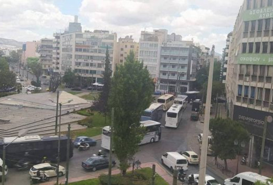 Απίθανα πράγματα: Εκατοντάδες οπαδοί του ΠΑΟΚ κάνουν ανενόχλητοι… tour στην Αθήνα Απίθανα πράγματα: Εκατοντάδες οπαδοί του ΠΑΟΚ κάνουν ανενόχλητοι… tour στην Αθήνα