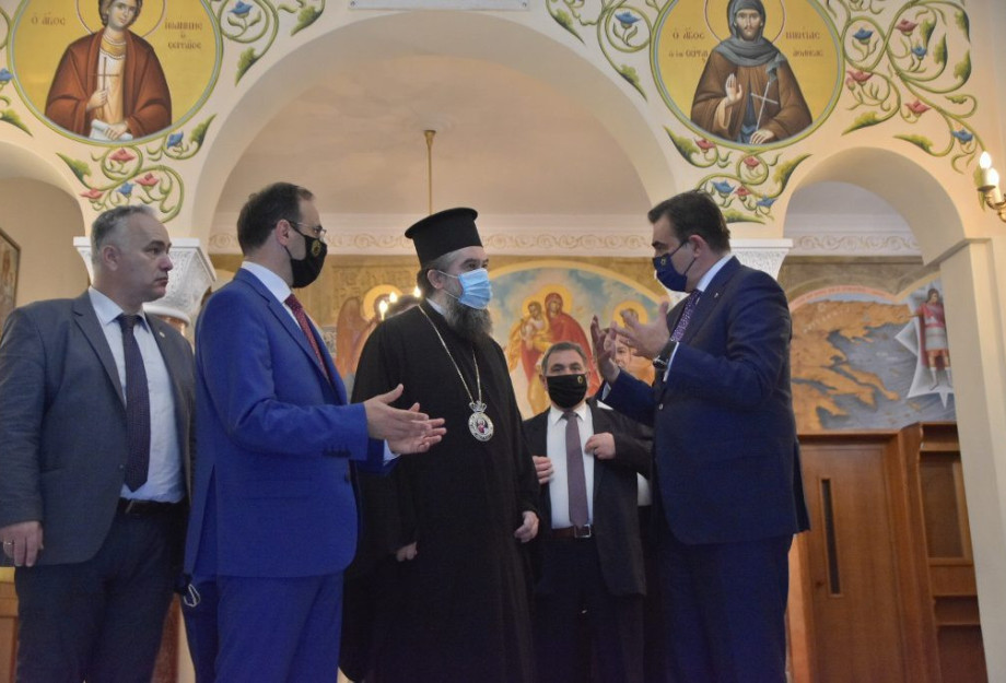 Υπόμνημα Μητροπολίτη στον κ. Σχοινά: Για την επιστροφή των κλαπέντων ιερών κειμηλίων των Σερρών Υπόμνημα Μητροπολίτη στον κ. Σχοινά: Για την επιστροφή των κλαπέντων ιερών κειμηλίων των Σερρών