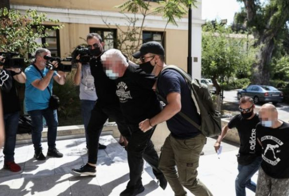 Ηλιούπολη: Το χρονικό του εφιάλτη της 18χρονης που την βίαζε ο πατέρας της για 6 χρόνια Ηλιούπολη: Το χρονικό του εφιάλτη της 18χρονης που την βίαζε ο πατέρας της για 6 χρόνια