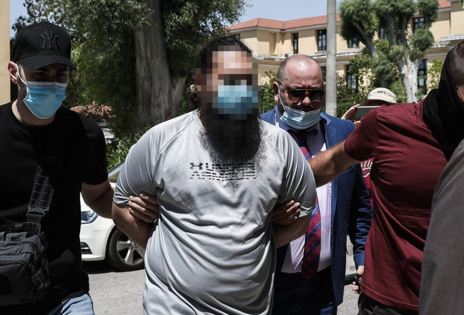 Μονή Πετράκη: Για απόπειρα ανθρωποκτονίας κατηγορείται ο 37χρονος που έριξε καυστικό υγρό σε Μητροπολίτες Μονή Πετράκη: Για απόπειρα ανθρωποκτονίας κατηγορείται ο 37χρονος που έριξε καυστικό υγρό σε Μητροπολίτες