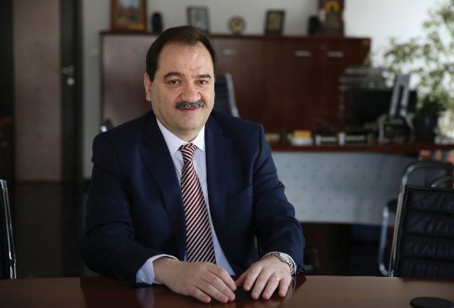 Metron: Οι «Χρυσοί» Ανελκυστήρες Metron: Οι «Χρυσοί» Ανελκυστήρες