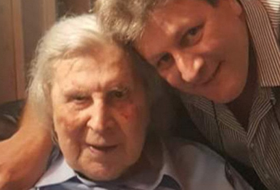 «Βόμβα» από την ανιψιά του Μίκη Θεοδωράκη – «Όλοι ξέραμε για τον Νίκο» «Βόμβα» από την ανιψιά του Μίκη Θεοδωράκη – «Όλοι ξέραμε για τον Νίκο»
