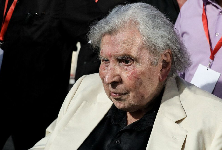 Σε τριήμερο λαϊκό προσκύνημα η σορός του Μίκη Θεοδωράκη Σε τριήμερο λαϊκό προσκύνημα η σορός του Μίκη Θεοδωράκη