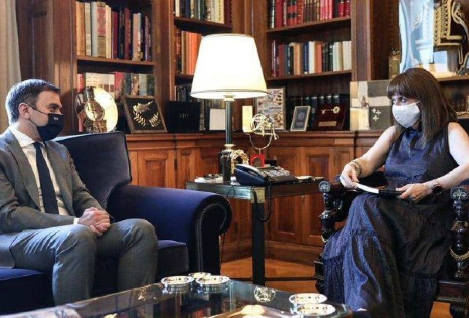 Ο Τάσος Χατζηβασιλείου στην Πρόεδρο της Δημοκρατίας Ο Τάσος Χατζηβασιλείου στην Πρόεδρο της Δημοκρατίας