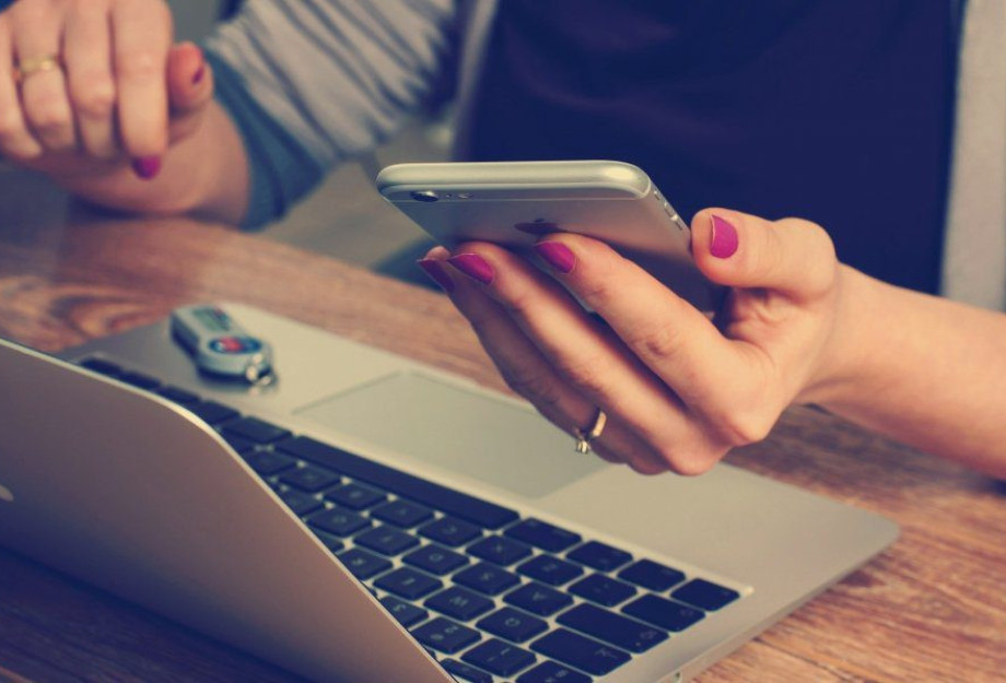 Προσοχή: Νέα απάτη με SMS και καραντίνα, τι να προσέξετε