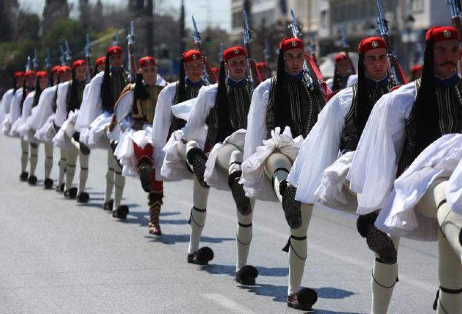 Πιθανή η απαγόρευση των παρελάσεων – Ποια άλλα μέτρα εξετάζουν για τη Β. Ελλάδα Πιθανή η απαγόρευση των παρελάσεων – Ποια άλλα μέτρα εξετάζουν για τη Β. Ελλάδα