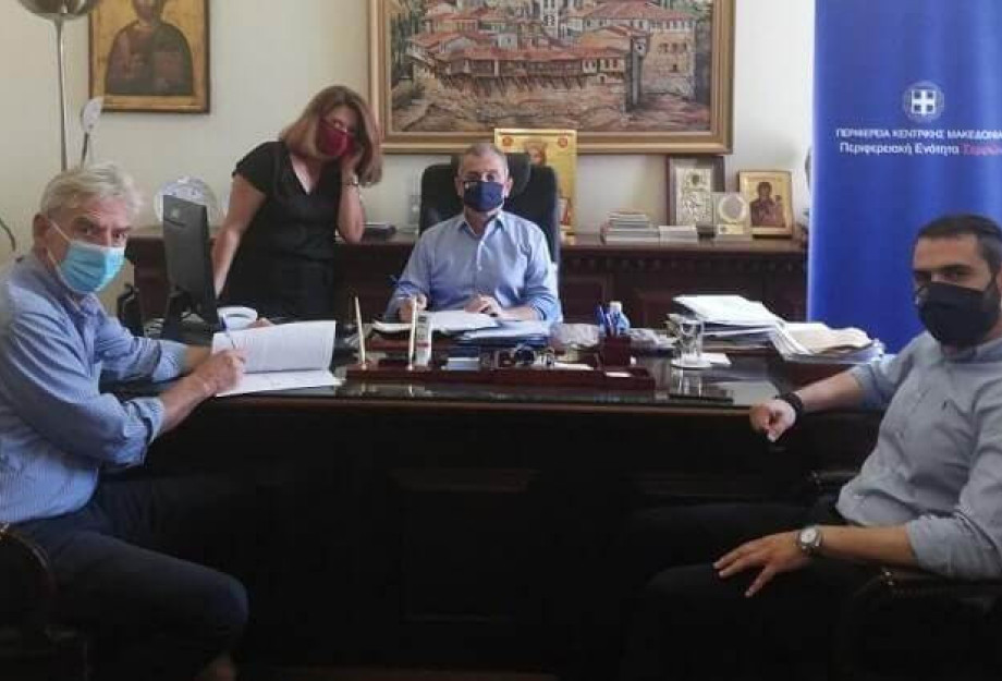 Υπεγράφη σύμβαση μεταξύ Σπυρόπουλου και Κουτσάκη για το έργο: Υλοποίηση και λειτουργία ανοιχτού αμφιθεάτρου στην Σκοτούσσα Υπεγράφη σύμβαση μεταξύ Σπυρόπουλου και Κουτσάκη για το έργο: Υλοποίηση και λειτουργία ανοιχτού αμφιθεάτρου στην Σκοτούσσα